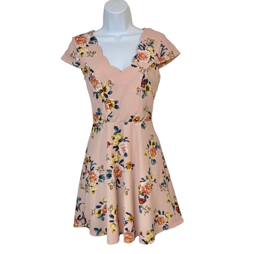 THREE PINK HEARTS Fit & Flare Floral Lace Back Panel Dress Sz XS